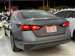 نيسان ألتيما